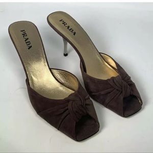 100% authentic Prada kitten heels